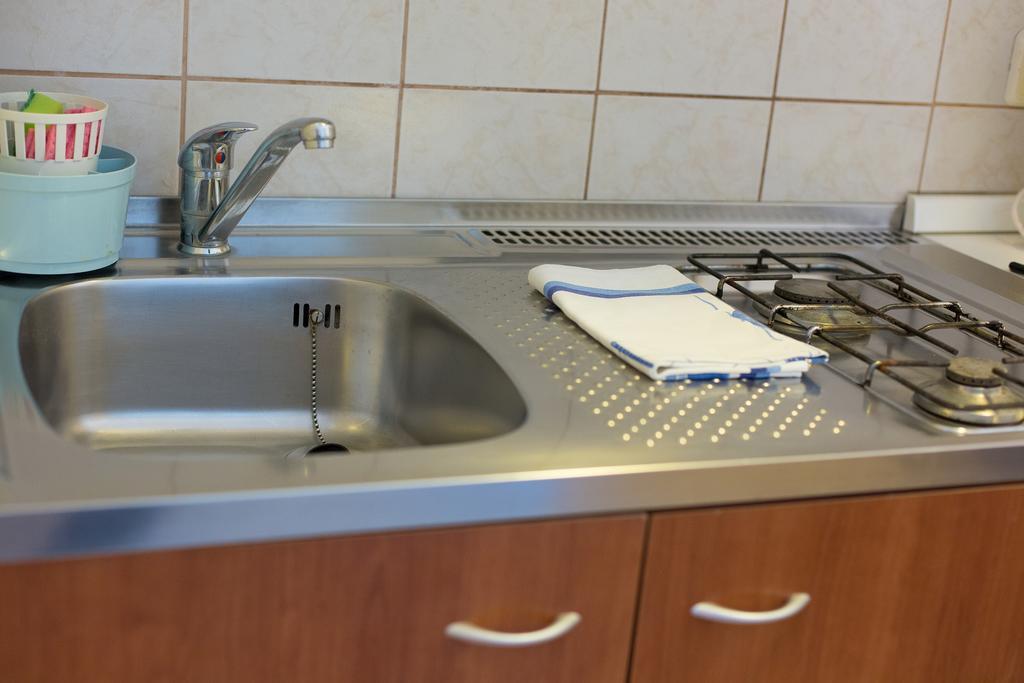 Apartments Vlatko クルク エクステリア 写真